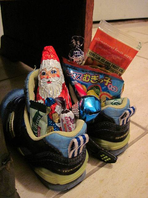Candy-filled shoes for St. Nicholas Day - by Major Bonnet